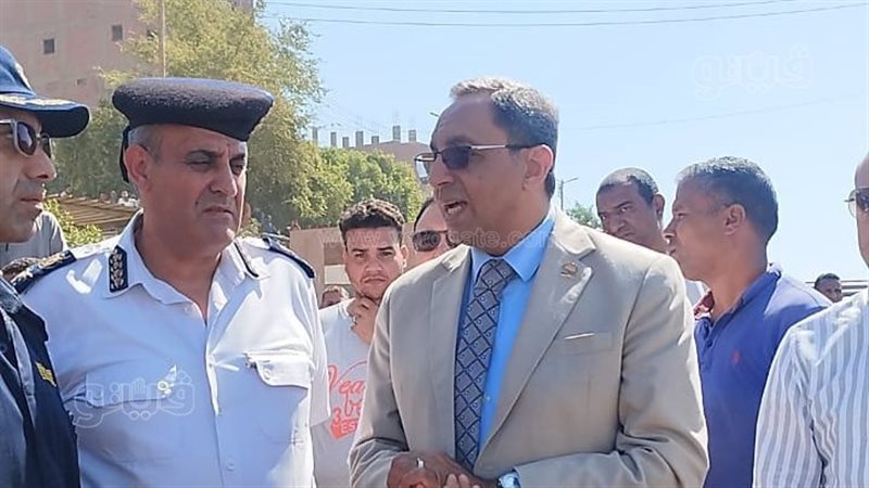 محافظ قنا يتفقد موقع