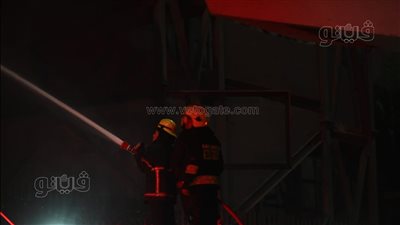 الاستعانة بخراطيم مياه جريدة الأهرام لمحاولة السيطرة على حريق سنترال رمسيس (فيديو)