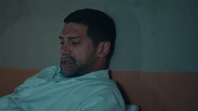 مسلسل فات الميعاد الحلقة 19، الحكم على مسعد بالسجن وقراءة فاتحة فاطمة وعمر 