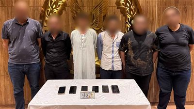 ضبط تشكيل عصابي بالقاهرة للاحتيال على المواطنين بزعم بيع طوابع وعملات أثرية