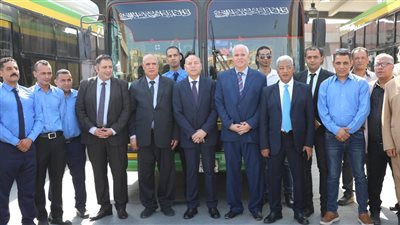 تنقل مليون راكب يوميًا، محافظ القاهرة يتفقد هيئة النقل العام