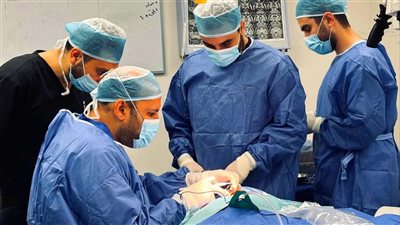 محافظ الإسماعيلية يشيد بنجاح عملية زراعة قوقعة لطفلة ضمن منظومة التأمين الشامل (صور) 