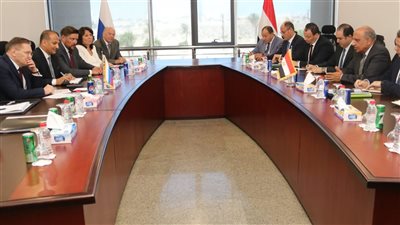 وزير الكهرباء ومدير هيئة الطاقة النووية الروسية يتفقدان مشروع محطة الضبعة