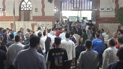 أهالي ميت غمر يشيعون جثمان المهندس محمد طلعت ضحية حريق سنترال رمسيس