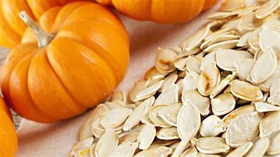 فوائد بذور اليقطين للنساء لتوازن الهرمونات وتقليل الأرق والتوتر