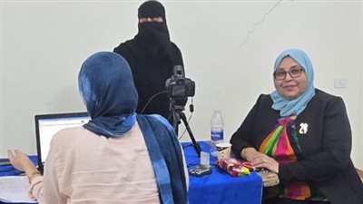 قومي المرأة ينظم ندوات وامتحانات محو أمية لأهالي قرية الحجاز بالإسماعيلية (صور)