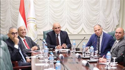 وزير التعليم يعقد اجتماعًا لاستعراض الترتيبات النهائية لآخر أيام امتحانات الثانوية العامة