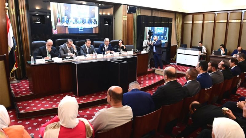 اجتماع برلماني بحضور