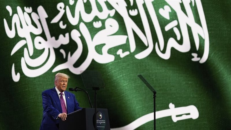 ترامب أثناء زيارته