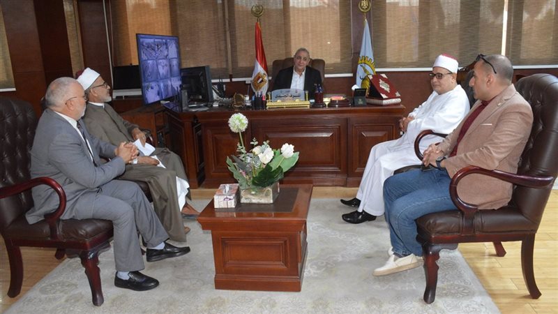 محافظ الغربية وحوار