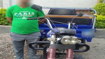 القبض على قائد تروسيكل ربط كلبا بمركبته وسحله في شوارع المنوفية 