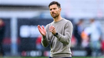 سر صدام لاعبي ريال مدريد مع تشابي ألونسو 