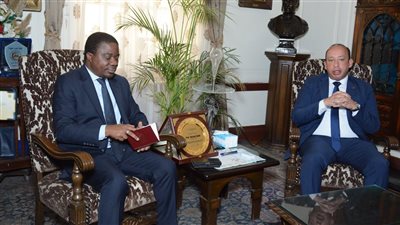 قصر العيني يستقبل سفير كوت ديفوار للتعاون في إطلاق البرنامج الطبي 