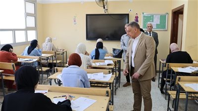 محافظ الإسماعيلية يتفقد لجان الثانوية العامة في آخر أيام الامتحانات (صور) 
