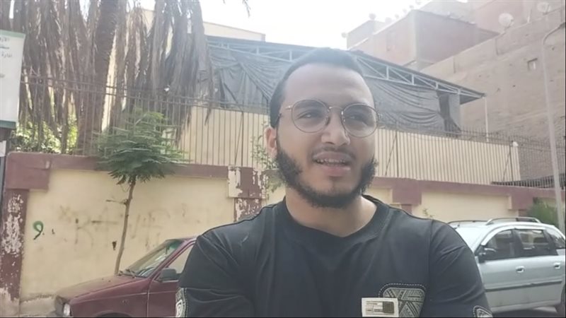 أحد طلاب الثانوية