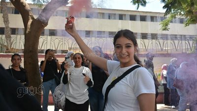أبرز مشاهد احتفال طلاب الثانوية العامة بانتهاء الامتحانات في القاهرة والجيزة (فيديو)