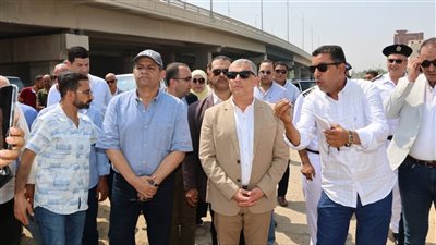 محافظ الإسماعيلية يكلف بتحسين البنية التحتية وحل مشكلات الطرق