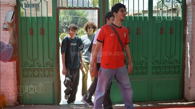 على طريقة رونالدو، طالب بالثانوية العامة يحتفل بانتهاء الامتحانات (فيديو)