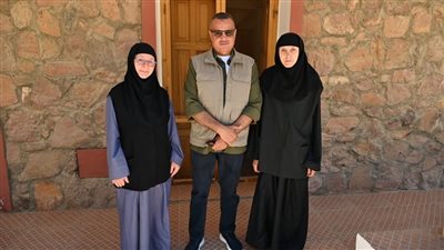 محافظ جنوب سيناء يزور دير السبع بنات بوادي فيران