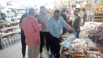 تموين دمياط يضبط 1600 لتر مياه معدنية مجهولة المصدر برأس البر