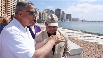 محافظ الإسكندرية يتفقد مشروع توسعة الكورنيش بنطاق حي منتزه أول