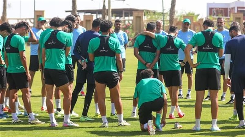 لاعبو المصري