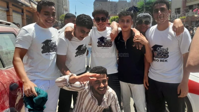بالفوم والزغاريد