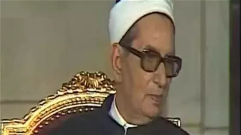 الشيخ الباقورى أول