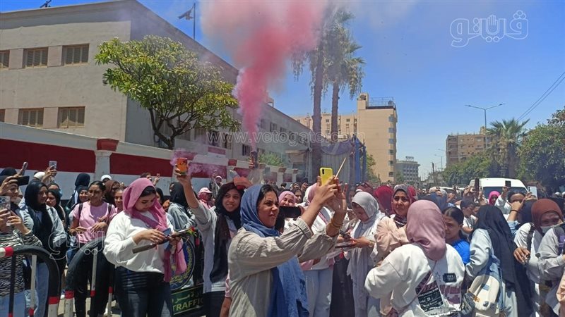 احتفالات الثانوية