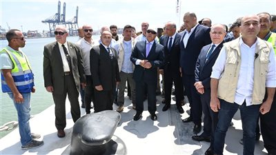 وزير النقل يكشف الموقف الخاص بمشروعات ميناء الإسكندرية 