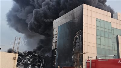 إصابة 7 أشخاص في حريق بمصنع منظفات ببدر (فيديو وصور) 