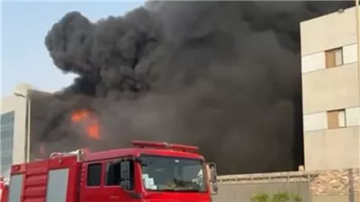 مالك مغسلة نشب بها حريق في جسر السويس: معرفش السبب