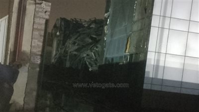 بعد أكثر من 5 ساعات وسط النيران، السيطرة على حريق مصنع المنظفات ببدر (صور)