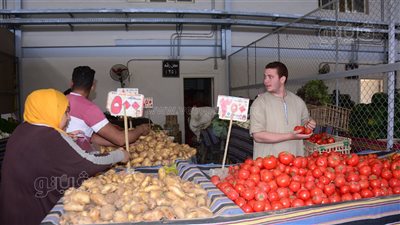 الثوم بـ35 جنيها، أسعار الخضار في سوق الجملة بمنطقة الساحل