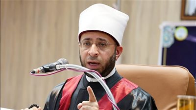 وزير الأوقاف يناقش رسالة ماجستير حول فقه الدعوة من الأدعية النبوية بجامعة الأزهر بالمنوفية 