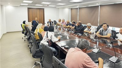 رئيس جهاز مدينة القاهرة الجديدة يلتقي سكان دار مصر ويبحث مطالبهم