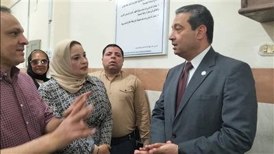 محافظ دمياط يتفقد المستشفى التخصصي وعيادة الأمل الشاملة (صور) 
