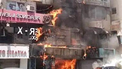 إخماد حريق بمحل تجاري في فيصل 