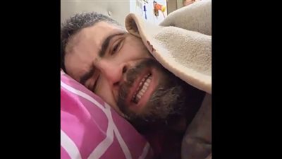 بموت ألحقوني، استغاثة الشاب الباكي تثير حزن المصريين، والنشطاء: مبتلى بمرض سيدنا أيوب 