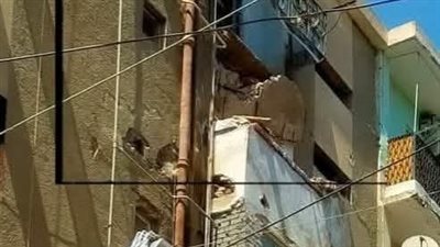 انهيار بلكونة بحي النويري بمدينة الفيوم 