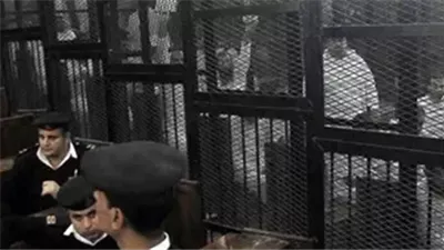 قرار قضائي جديد بمحاكمة 73 متهمًا في قضية 