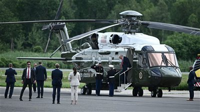 بهليكوبتر، ترامب يصل ملعب ميتلايف لحضور نهائي كأس العالم للأندية