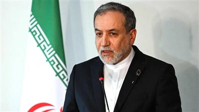 وزير خارجية إيران وممثلة الاتحاد الأوروبي يناقشان تطورات الملف النووي