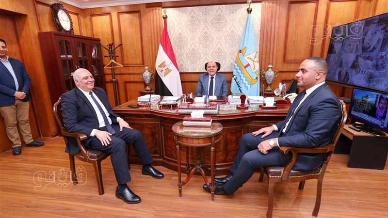 اجتماع محافظ كفرالشيخ