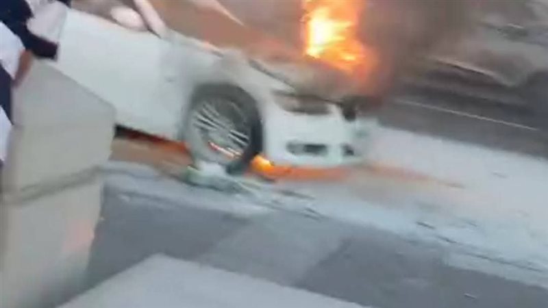 حريق في سيارة ملاكي