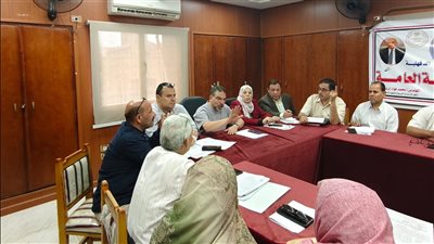 وكيل تعليم الدقهلية يشهد اجتماع مناقشة الخطة الاستثمارية للعام الدراسي الجديد 