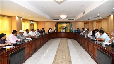 الفيوم تستعد لإنزال زريعة أسماك جديدة في مياه بحيرة قارون 