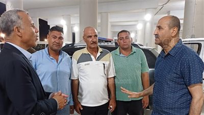 سكرتير عام مساعد بني سويف يتفقد سير العمل بمجمع مواقف عدلي منصور