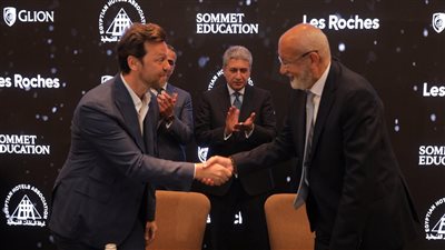 المنشآت الفندقية توقع بروتوكولات تعاون في التدريب الرقمي على الضيافة والفندقة