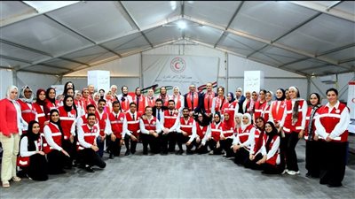 وفد جامعة عين شمس يزور مقر جمعية الهلال الأحمر المصري